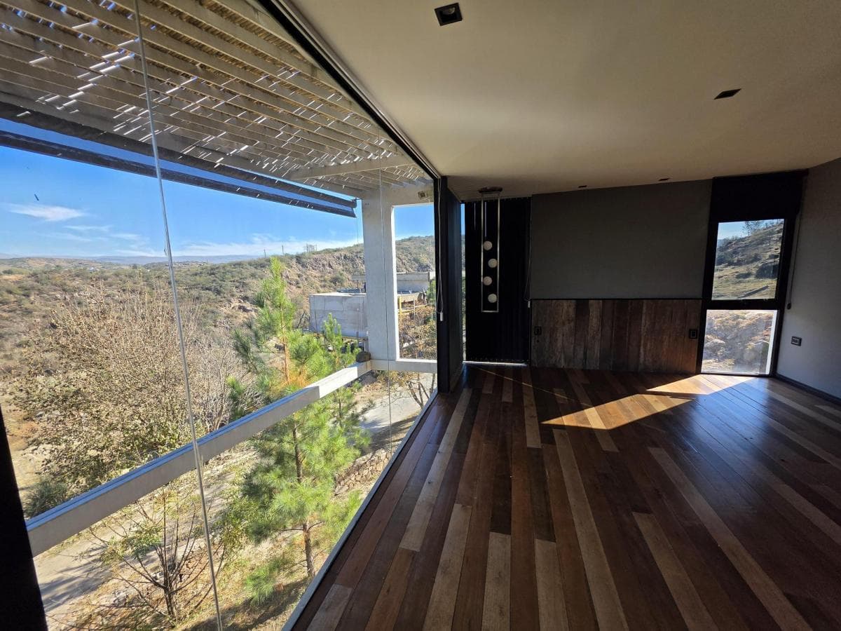 EXCLUSIVE APARTMENT FOR SALE