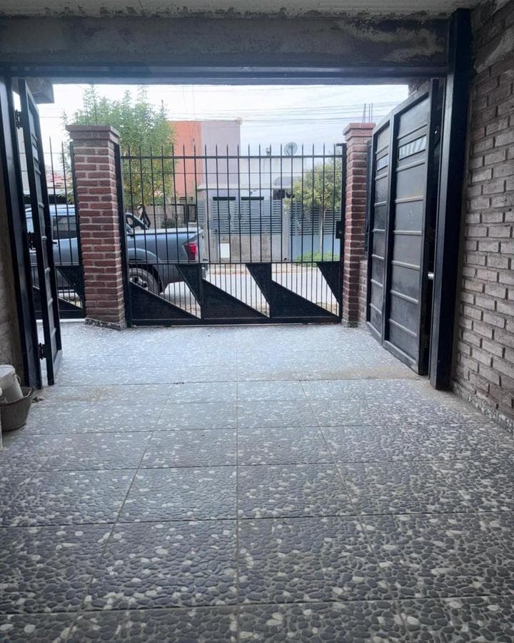 HOUSE FOR SALE IN LILAS DE HORIZONTE