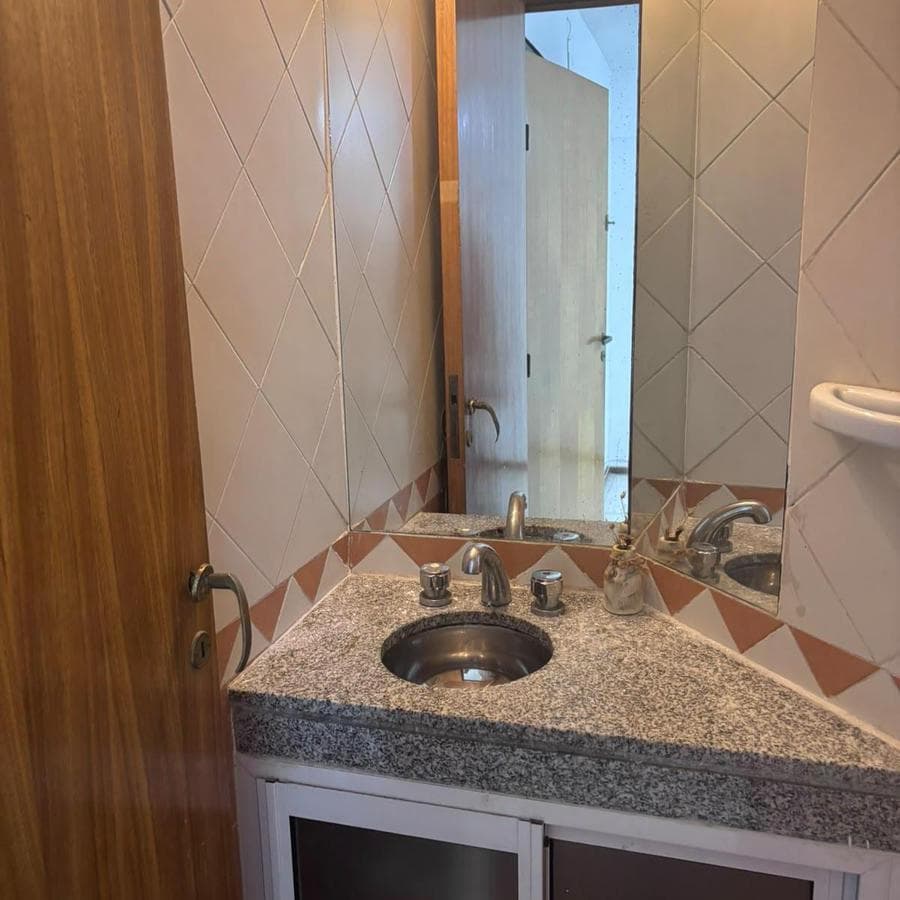 TWO-BEDROOM APARTMENT IN YRYGOYEN AND BUENOS AIRES—ON THE CORNER OF BUEN PASTOR—