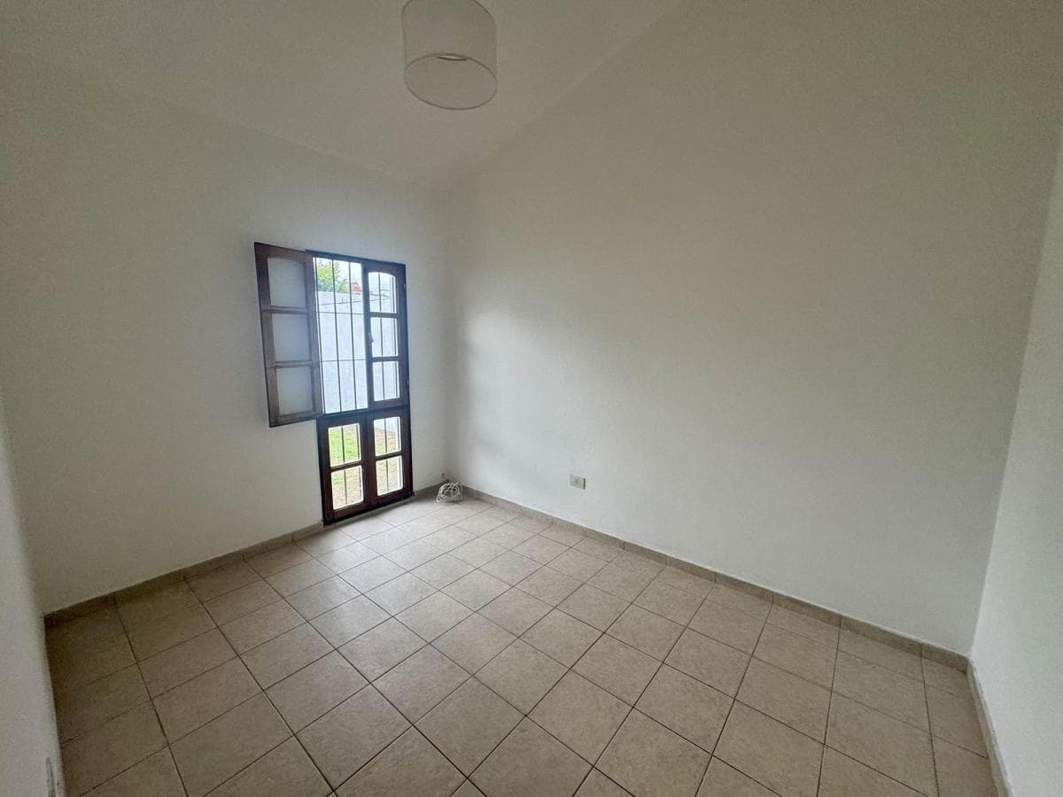 HOUSE FOR SALE: 2 BEDROOMS, LAS PALMAS NEIGHBORHOOD