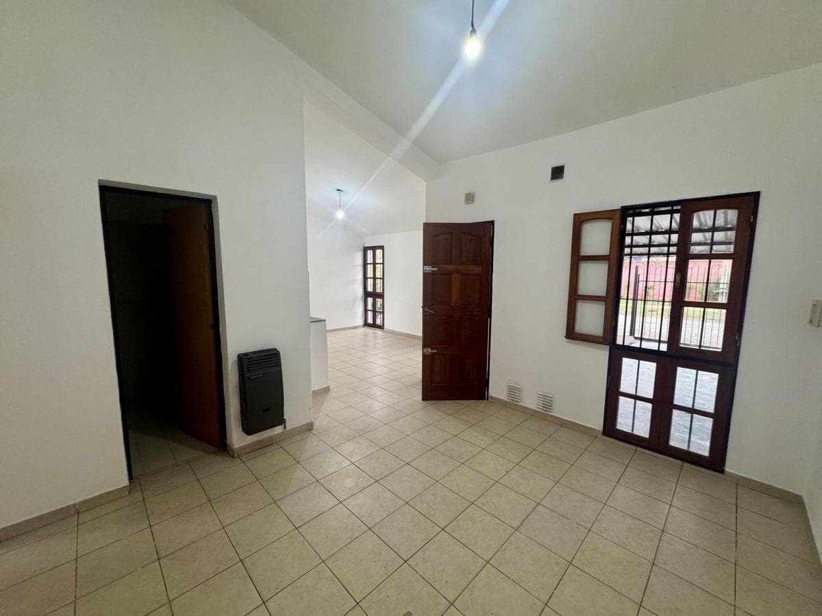 HOUSE FOR SALE: 2 BEDROOMS, LAS PALMAS NEIGHBORHOOD