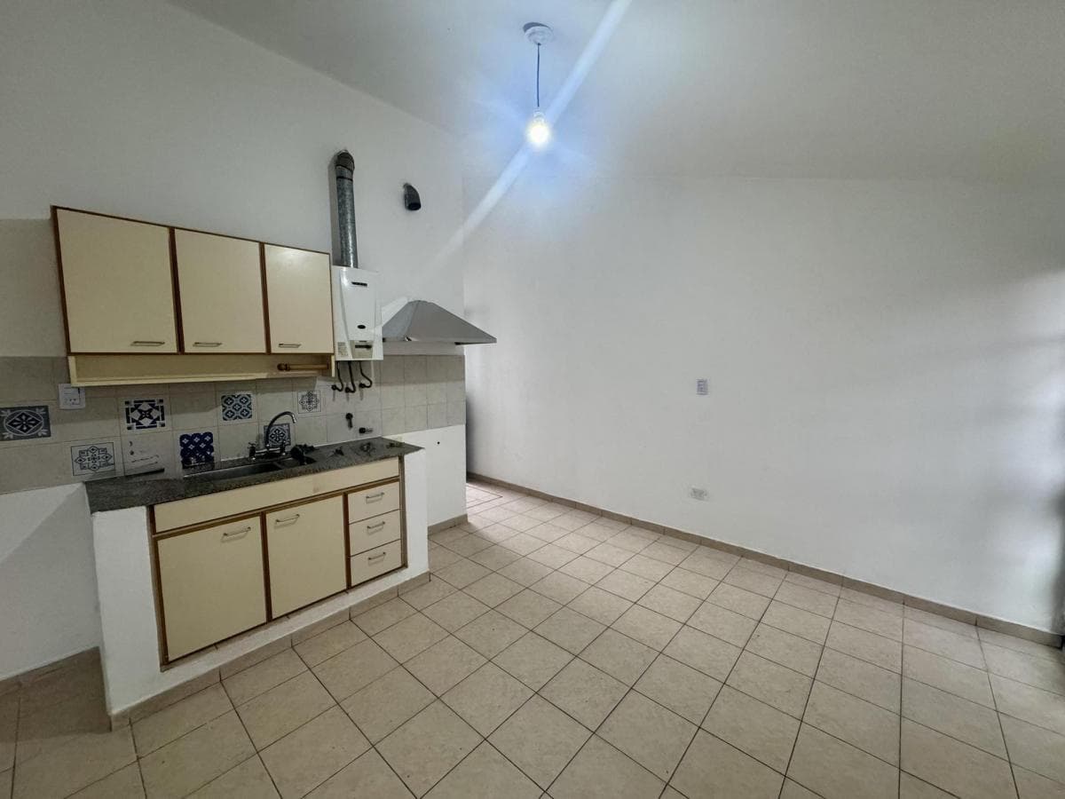 HOUSE FOR SALE: 2 BEDROOMS, LAS PALMAS NEIGHBORHOOD