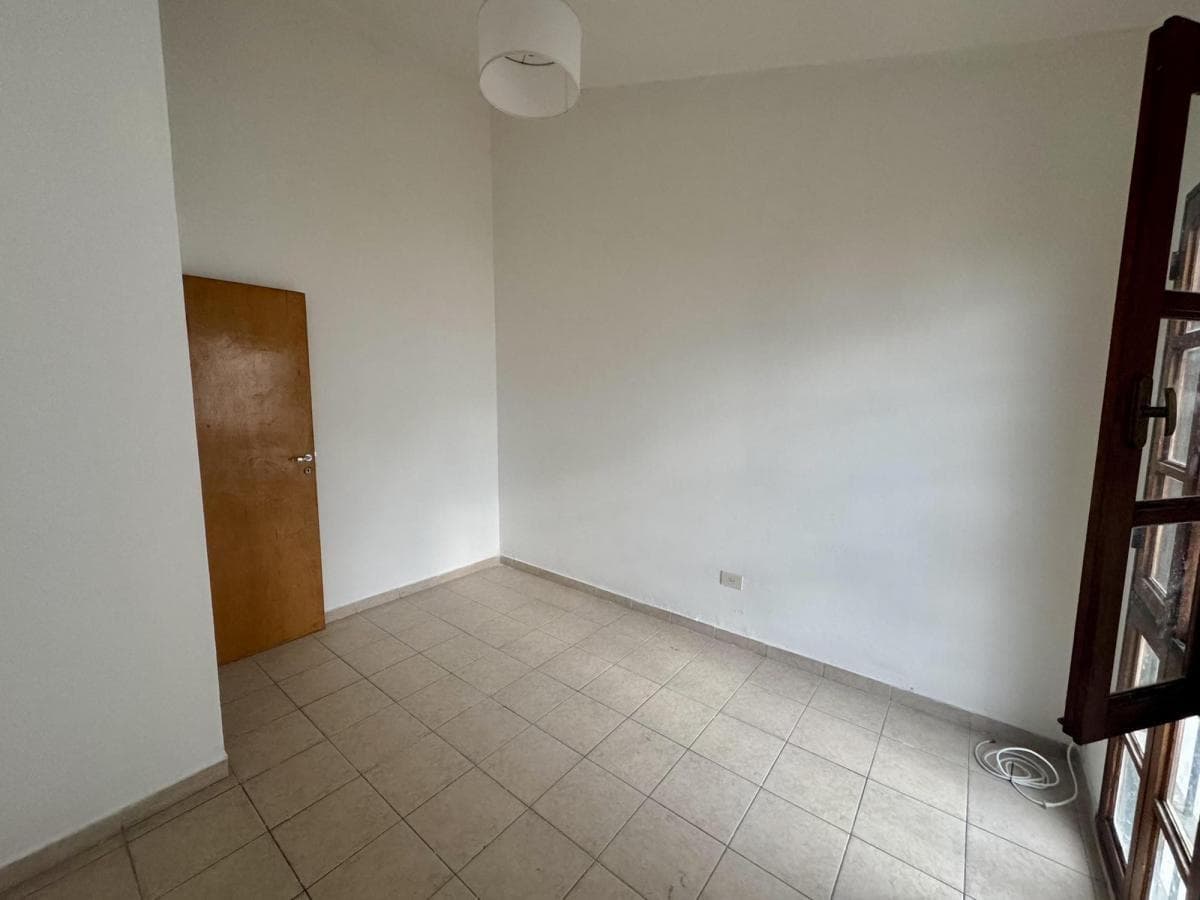 HOUSE FOR SALE: 2 BEDROOMS, LAS PALMAS NEIGHBORHOOD