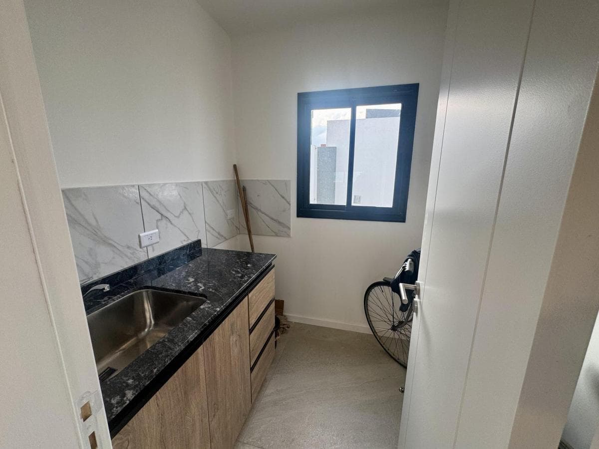 2-BEDROOM HOUSE FOR SALE IN RINCONES DE MANANTIALES