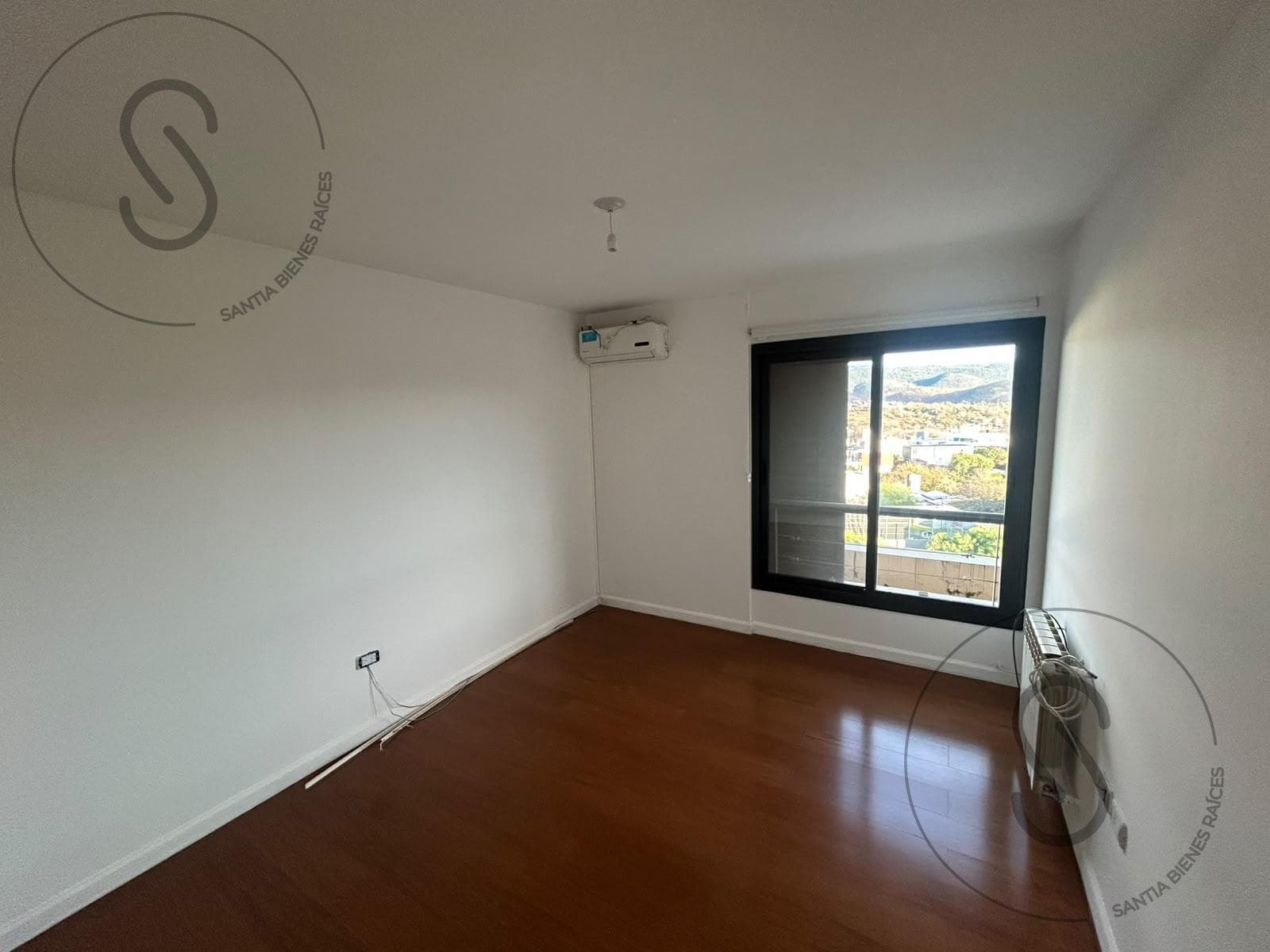 VENTA DEPTO 3 DORM CON 3 BAÑOS BALCON Y QUINCHO LA CUESTA VILLA RESIDENCIAL