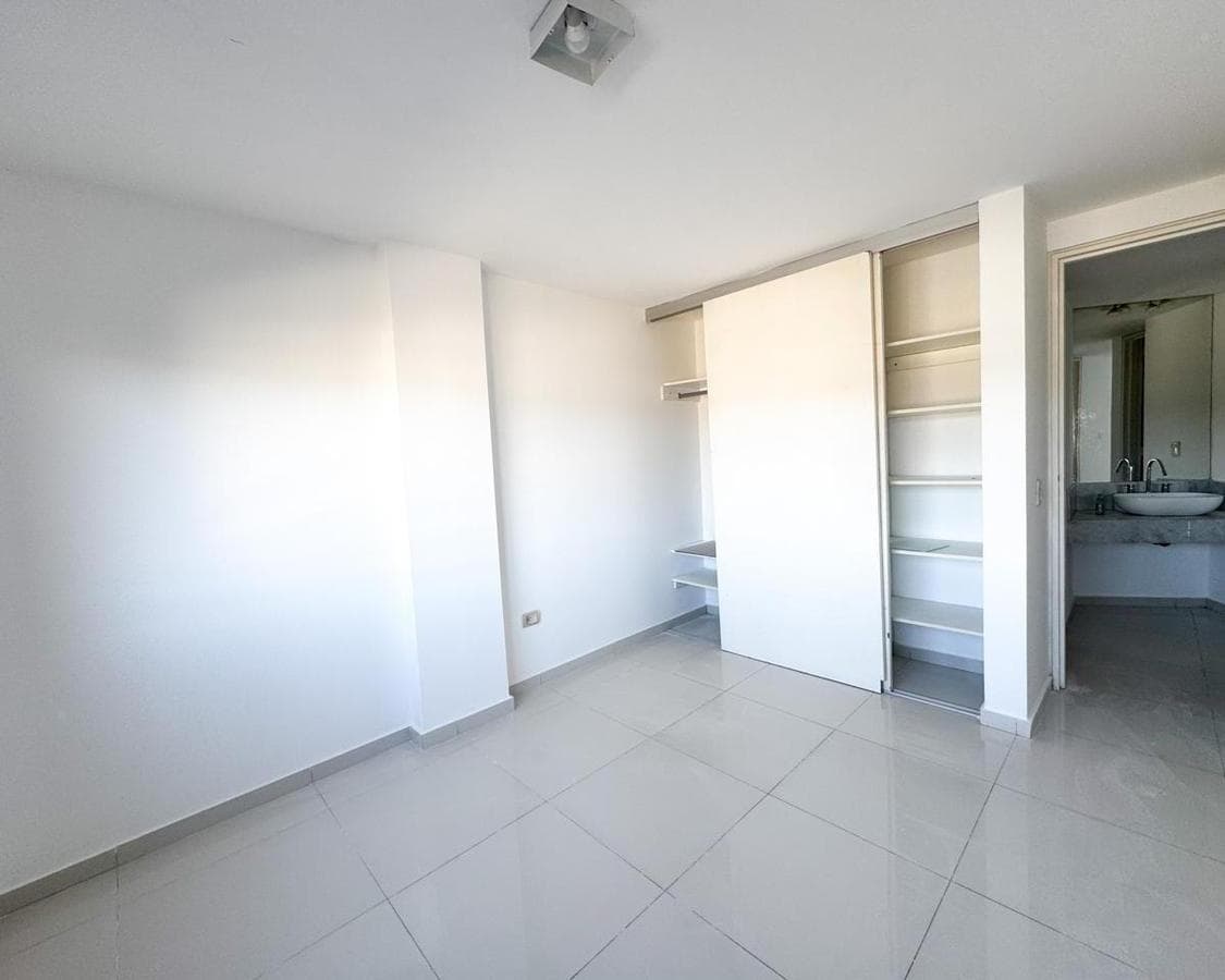 TWO-BEDROOM, TWO-BATHROOM APARTMENT FOR SALE IN LA CUESTA RESIDENTIAL COMPLEX