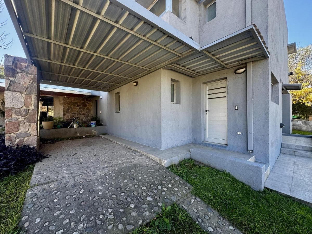3-BEDROOM DUPLEX FOR SALE IN LA CATALINA—QUALIFIES FOR A MORTGAGE