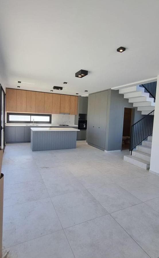 3-BEDROOM DUPLEX FOR SALE IN RINCONES DE MANANTIALES