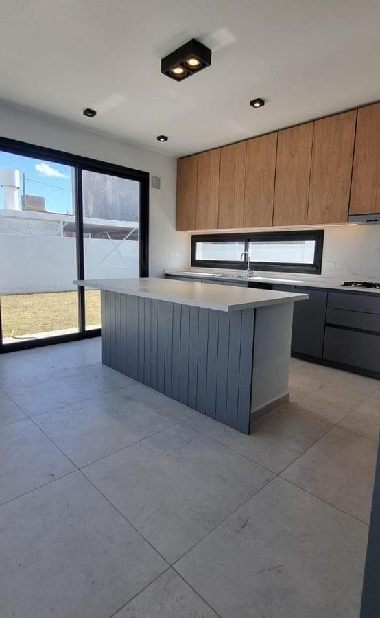 3-BEDROOM DUPLEX FOR SALE IN RINCONES DE MANANTIALES