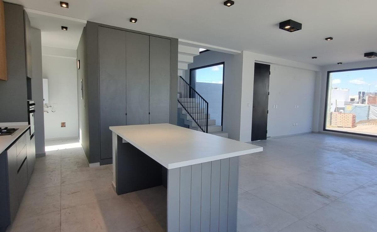 3-BEDROOM DUPLEX FOR SALE IN RINCONES DE MANANTIALES