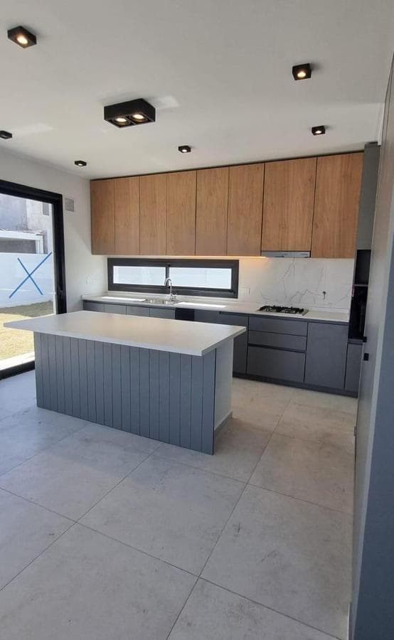 3-BEDROOM DUPLEX FOR SALE IN RINCONES DE MANANTIALES