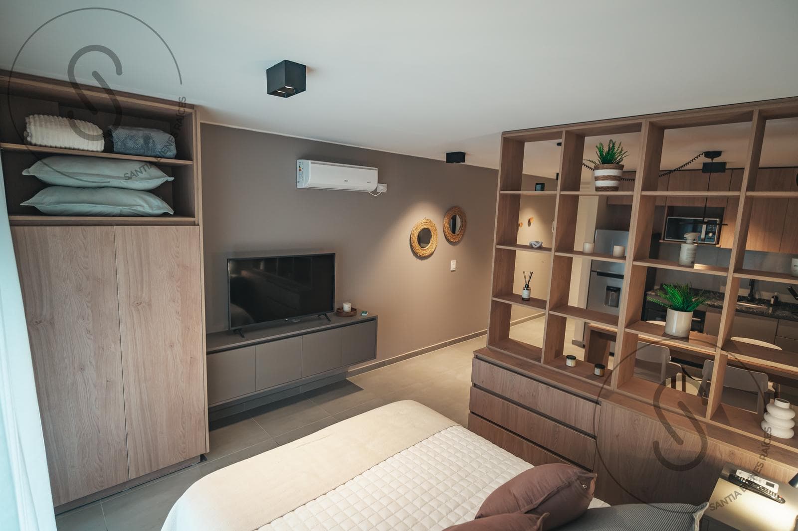 STUDIO APARTMENT FOR SALE WITH FRONT BALCONY AND BARBECUE IN NUEVA CBA