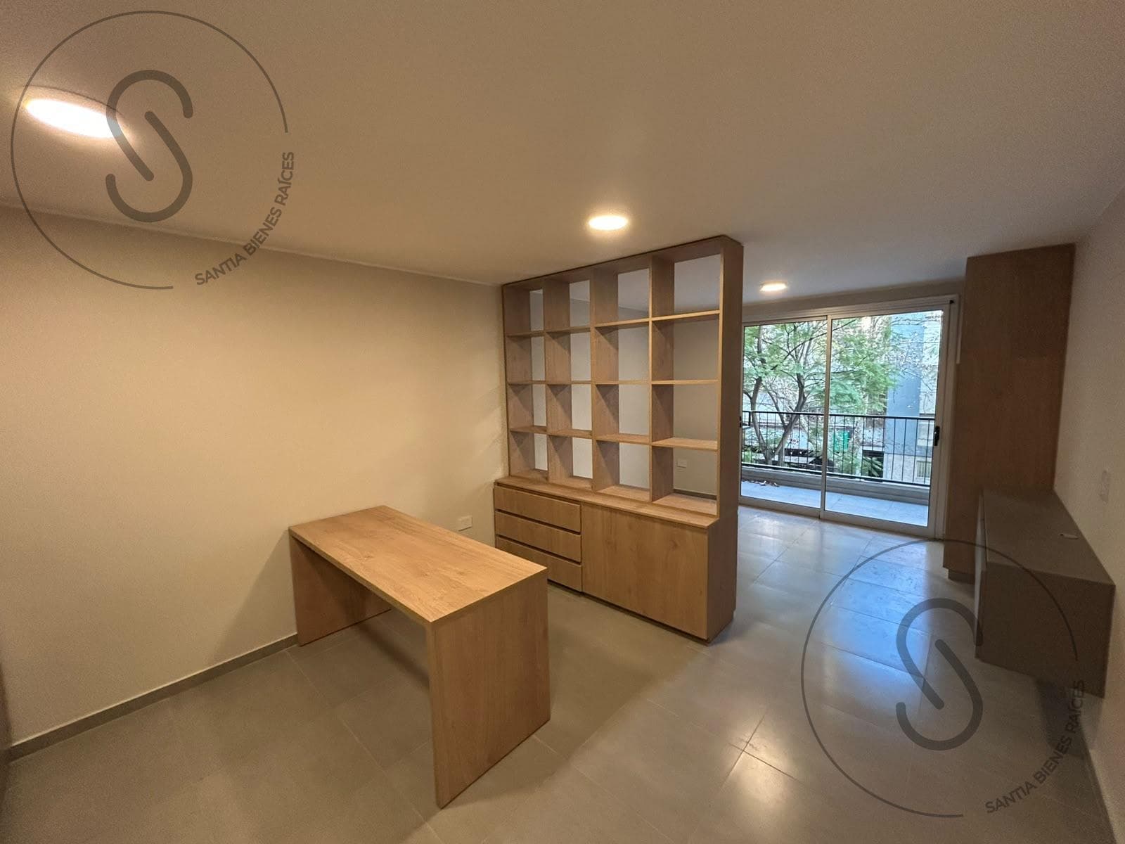 STUDIO APARTMENT FOR SALE WITH FRONT BALCONY AND BARBECUE IN NUEVA CBA