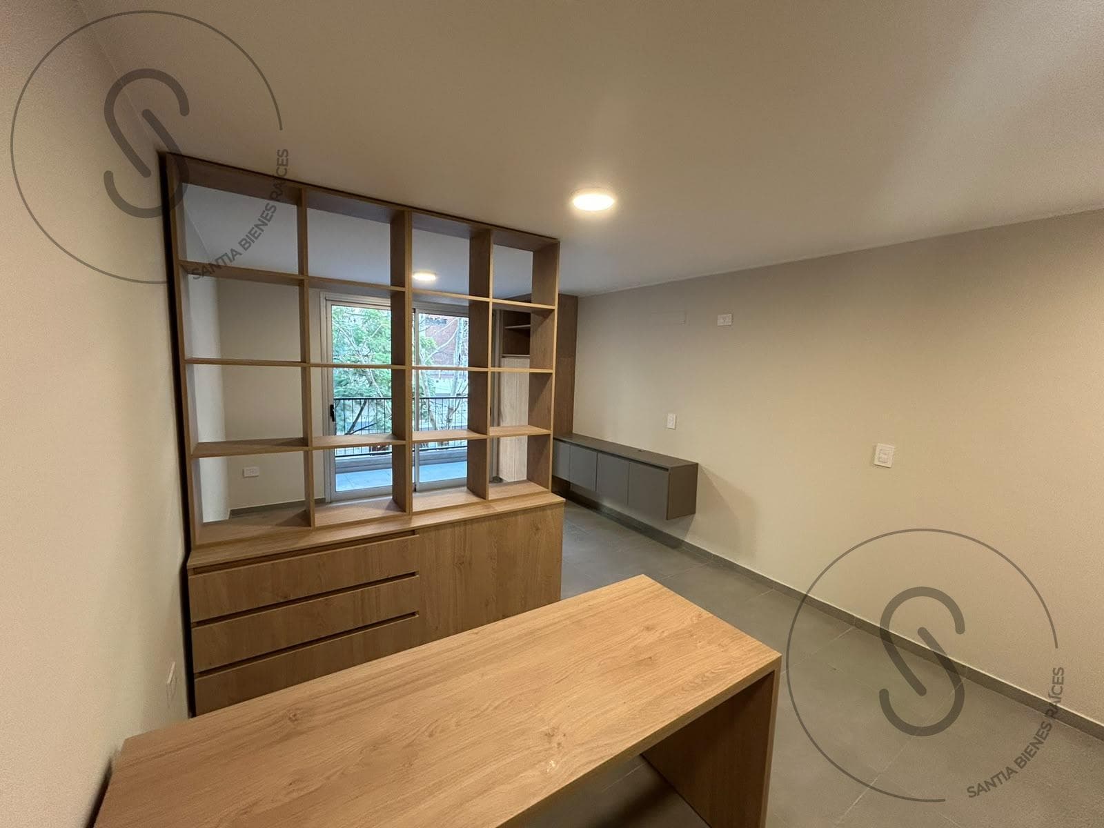 STUDIO APARTMENT FOR SALE WITH FRONT BALCONY AND BARBECUE IN NUEVA CBA