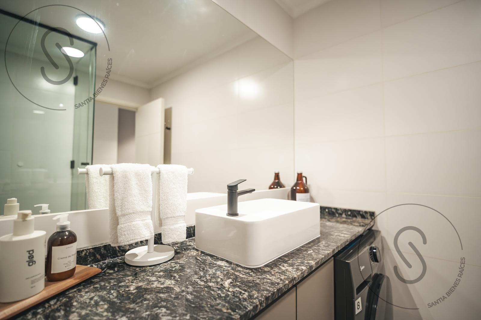 STUDIO APARTMENT FOR SALE WITH FRONT BALCONY AND BARBECUE IN NUEVA CBA
