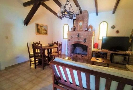 3-BEDROOM HOUSE FOR SALE IN TANTI VIEJO, LARGE PARK WITH A POOL!!