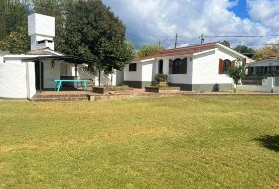 3-BEDROOM HOUSE FOR SALE IN TANTI VIEJO, LARGE PARK WITH A POOL!!