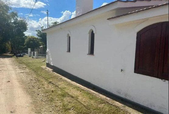 3-BEDROOM HOUSE FOR SALE IN TANTI VIEJO, LARGE PARK WITH A POOL!!