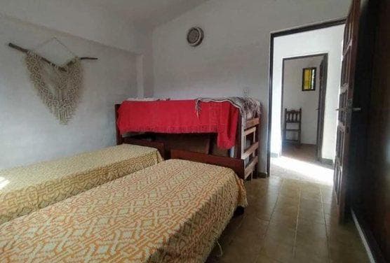 3-BEDROOM HOUSE FOR SALE IN TANTI VIEJO, LARGE PARK WITH A POOL!!