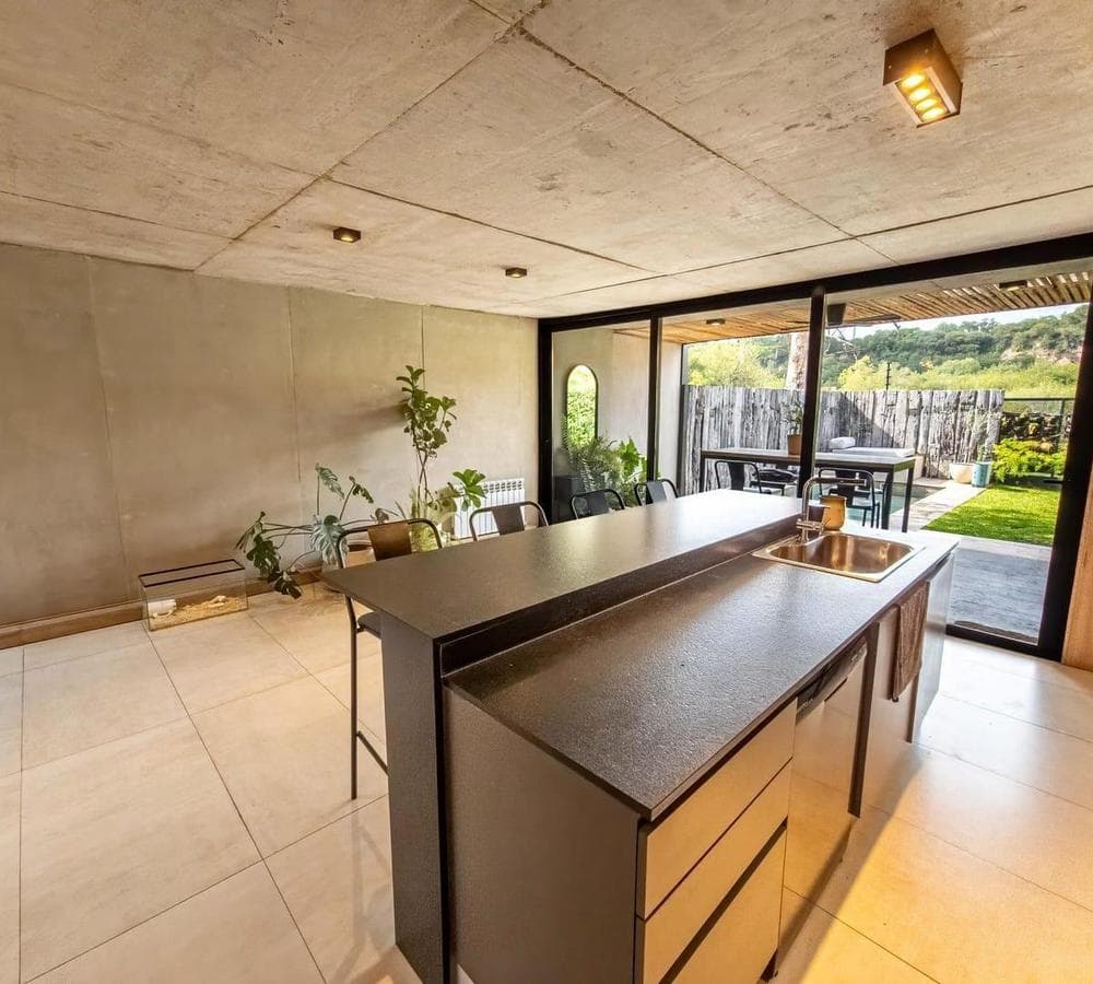 House for sale in the Villa Belgrano housing development!