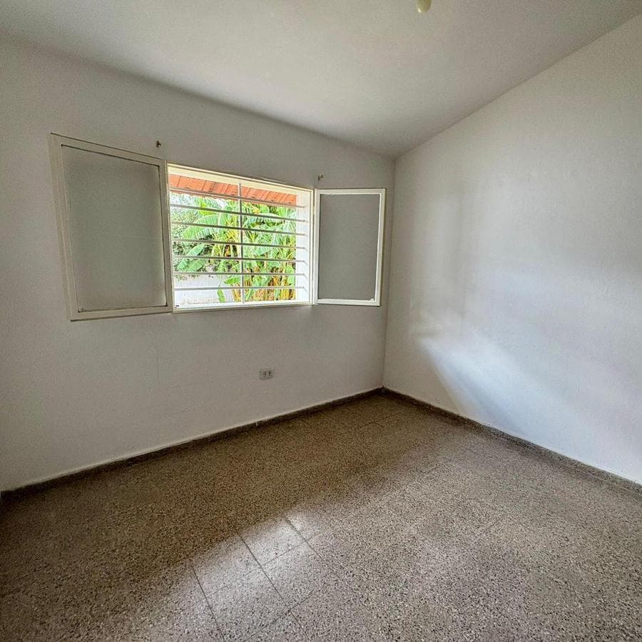 HOUSE FOR SALE: 2 BEDROOMS, SINGLE-STORY, ARGUELLO, CORDOBA—ELIGIBLE FOR A MORTGAGE