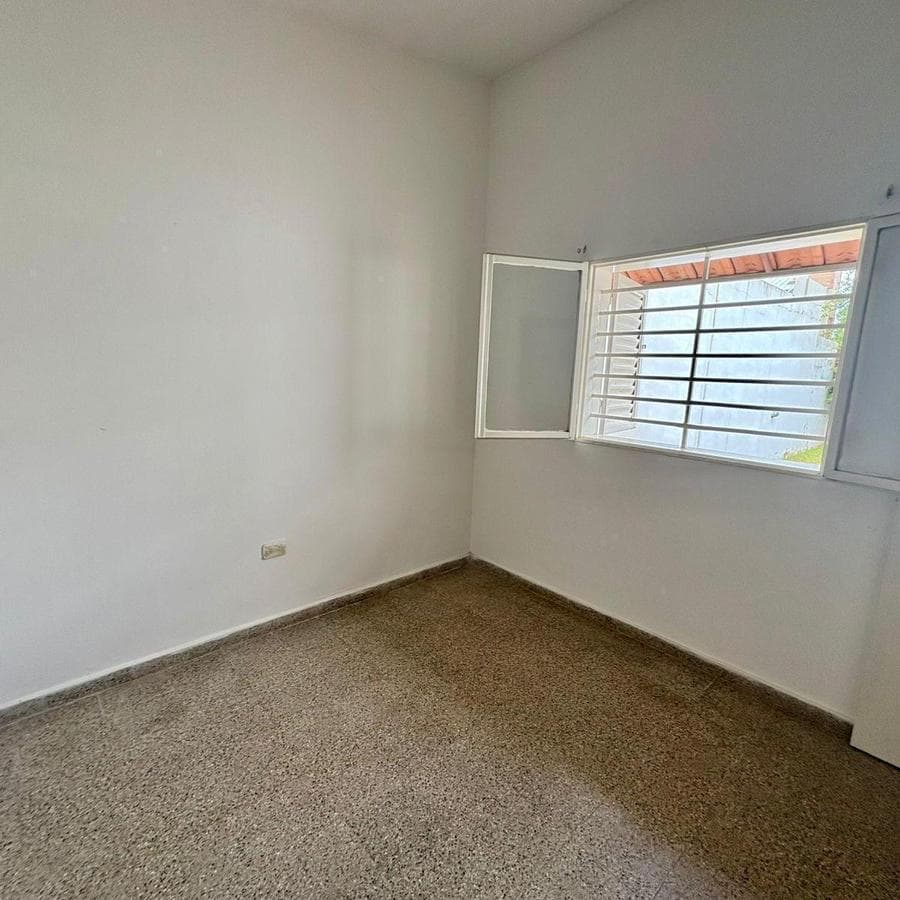HOUSE FOR SALE: 2 BEDROOMS, SINGLE-STORY, ARGUELLO, CORDOBA—ELIGIBLE FOR A MORTGAGE