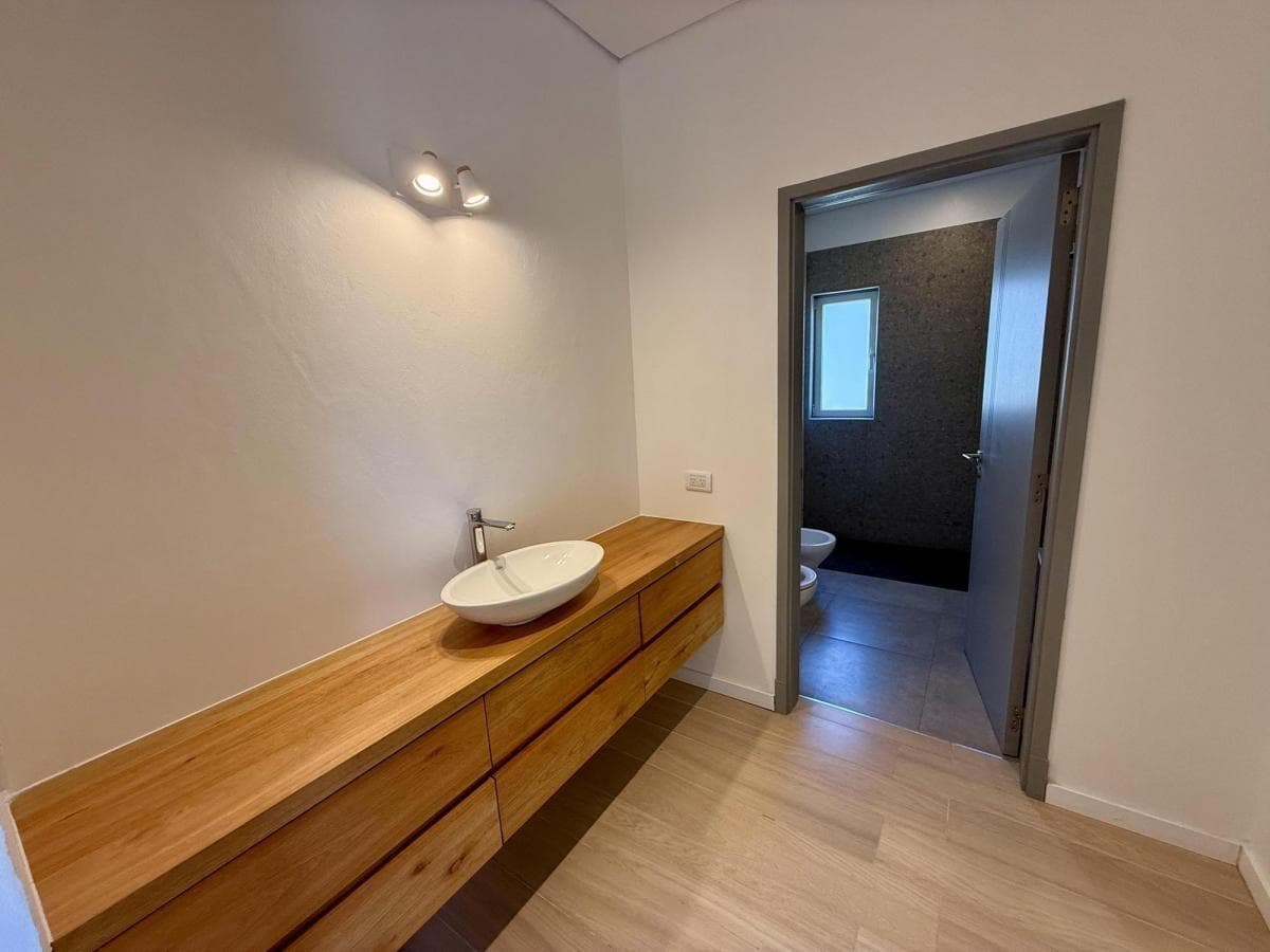 BRAND-NEW 3-BEDROOM HOUSE FOR SALE IN LA RUFINA