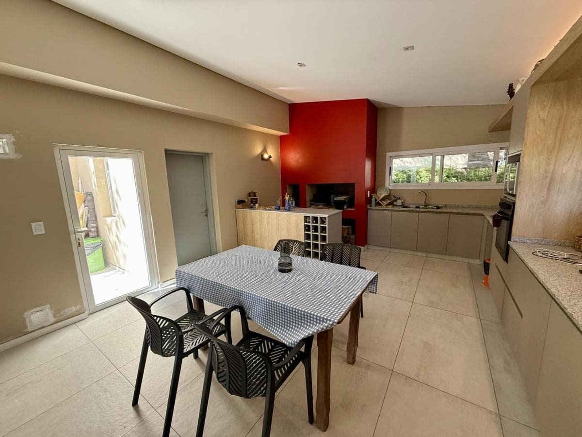 BRAND-NEW 3-BEDROOM HOUSE FOR SALE IN LA RUFINA