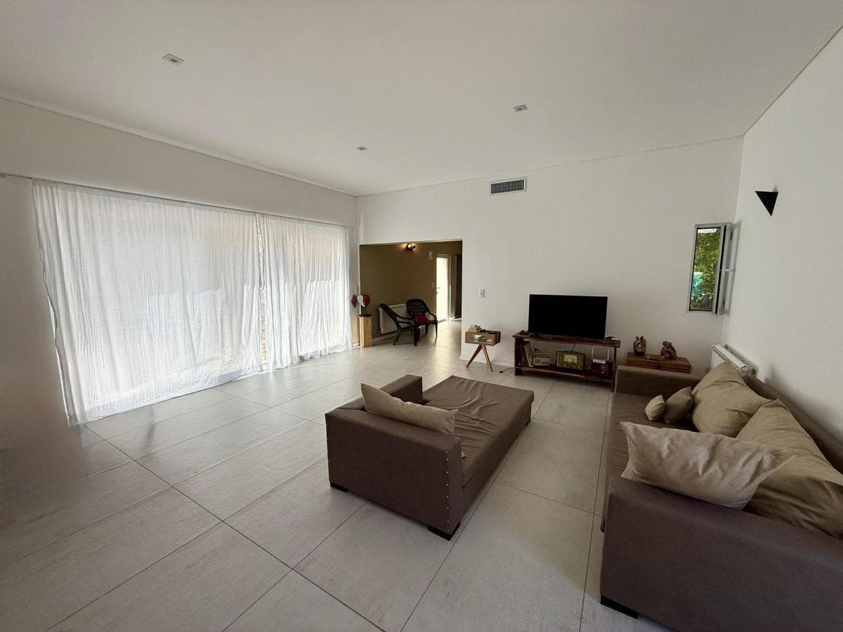 BRAND-NEW 3-BEDROOM HOUSE FOR SALE IN LA RUFINA