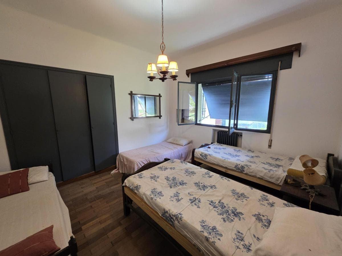 FOR SALE: LARGE HOUSE IN LA FALDA, EDEN NEIGHBORHOOD