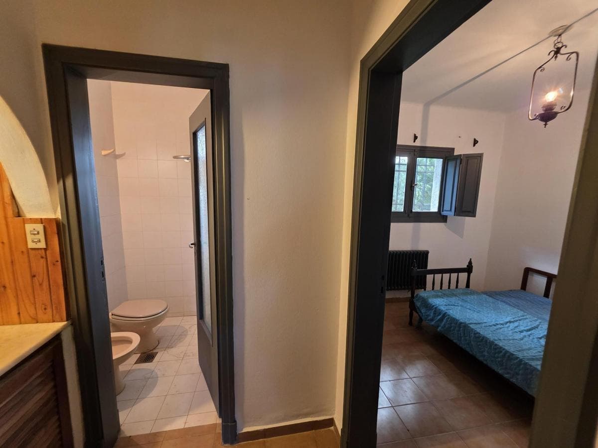 FOR SALE: LARGE HOUSE IN LA FALDA, EDEN NEIGHBORHOOD