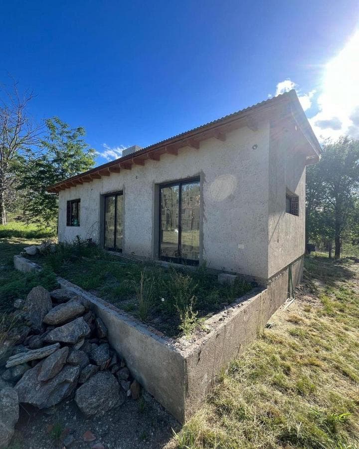 HOUSE FOR SALE! EXCELLENT LOCATION IN SANTA MONICA, SANTA ROSA DE CALAMUCHITA