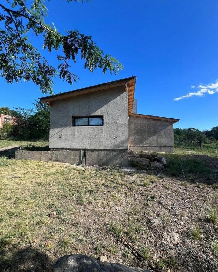 HOUSE FOR SALE! EXCELLENT LOCATION IN SANTA MONICA, SANTA ROSA DE CALAMUCHITA
