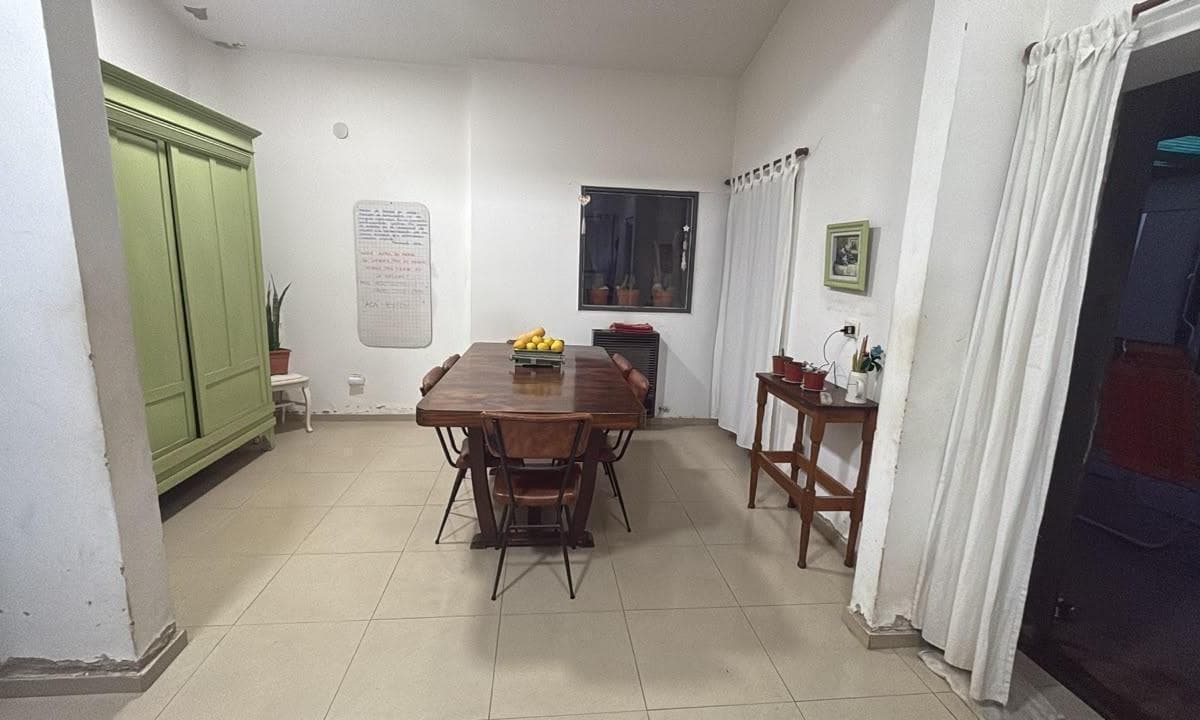 HOUSE, APARTMENT, OR COMMERCIAL SPACE FOR SALE ACROSS FROM THE CHURCH AND PLAZA IN VILLA ALLENDE, CORDOBA