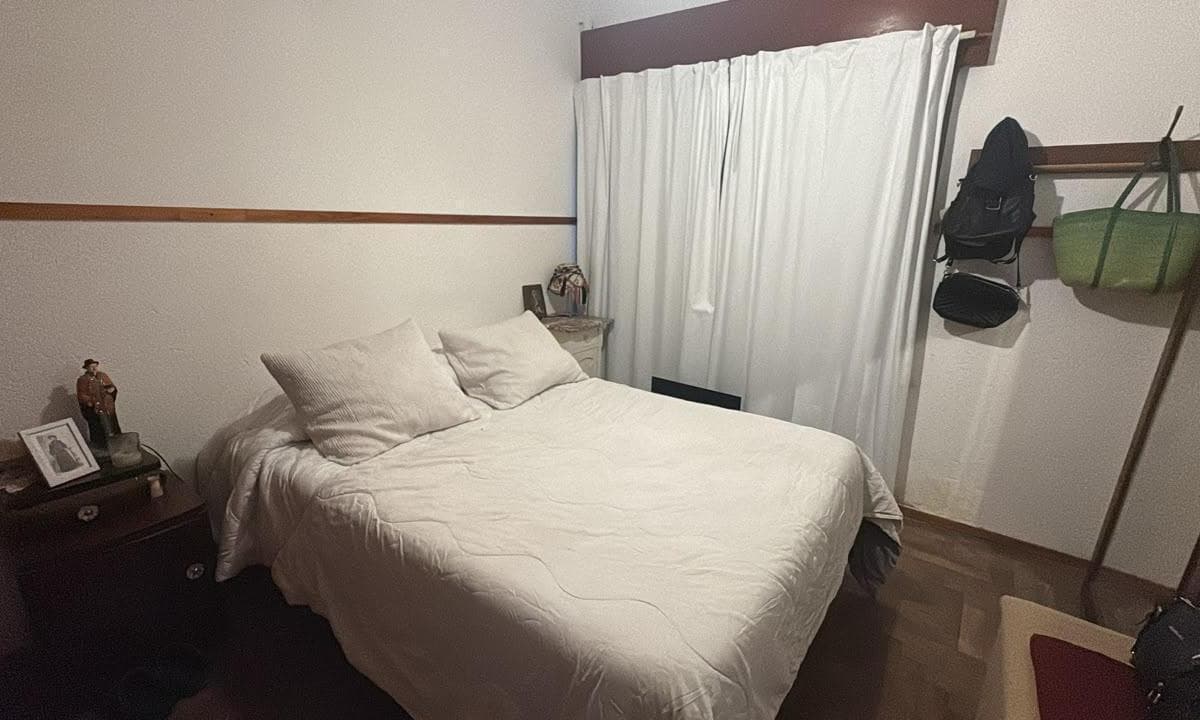 HOUSE, APARTMENT, OR COMMERCIAL SPACE FOR SALE ACROSS FROM THE CHURCH AND PLAZA IN VILLA ALLENDE, CORDOBA