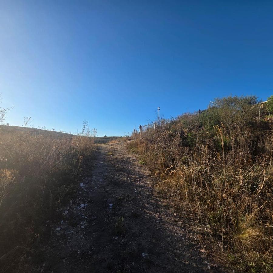 884 M² LOT FOR SALE IN THE VISTAS DEL LAGO NEIGHBORHOOD - CARLOS PAZ