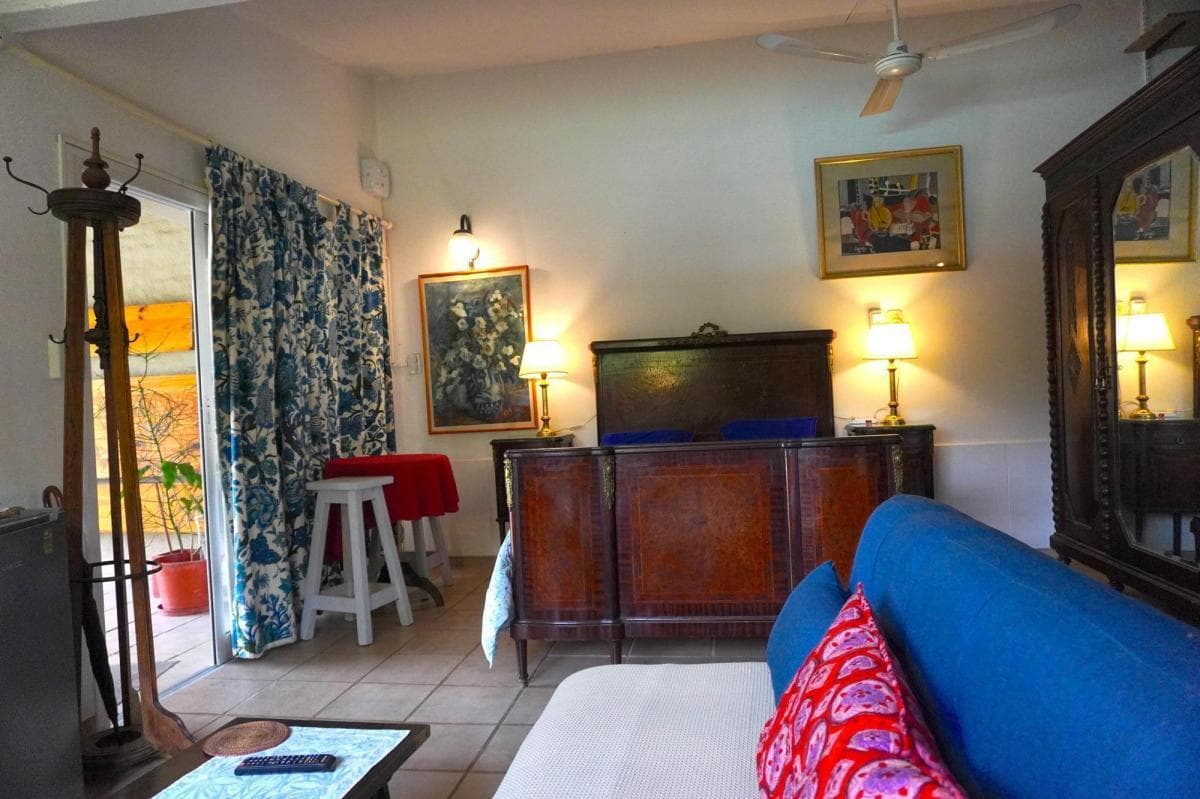 Casa en Venta en Cerro de las Rosas 822 m de Terreno, Pileta, 4 Dormitorios y Excelente Ubicación