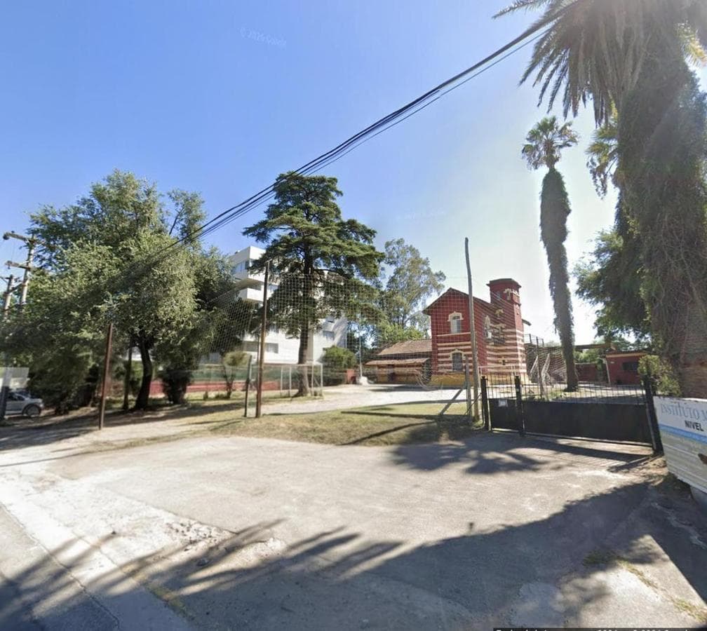 LARGE HOUSE WITH RENTAL INCOME LAND FOR DEVELOPMENT