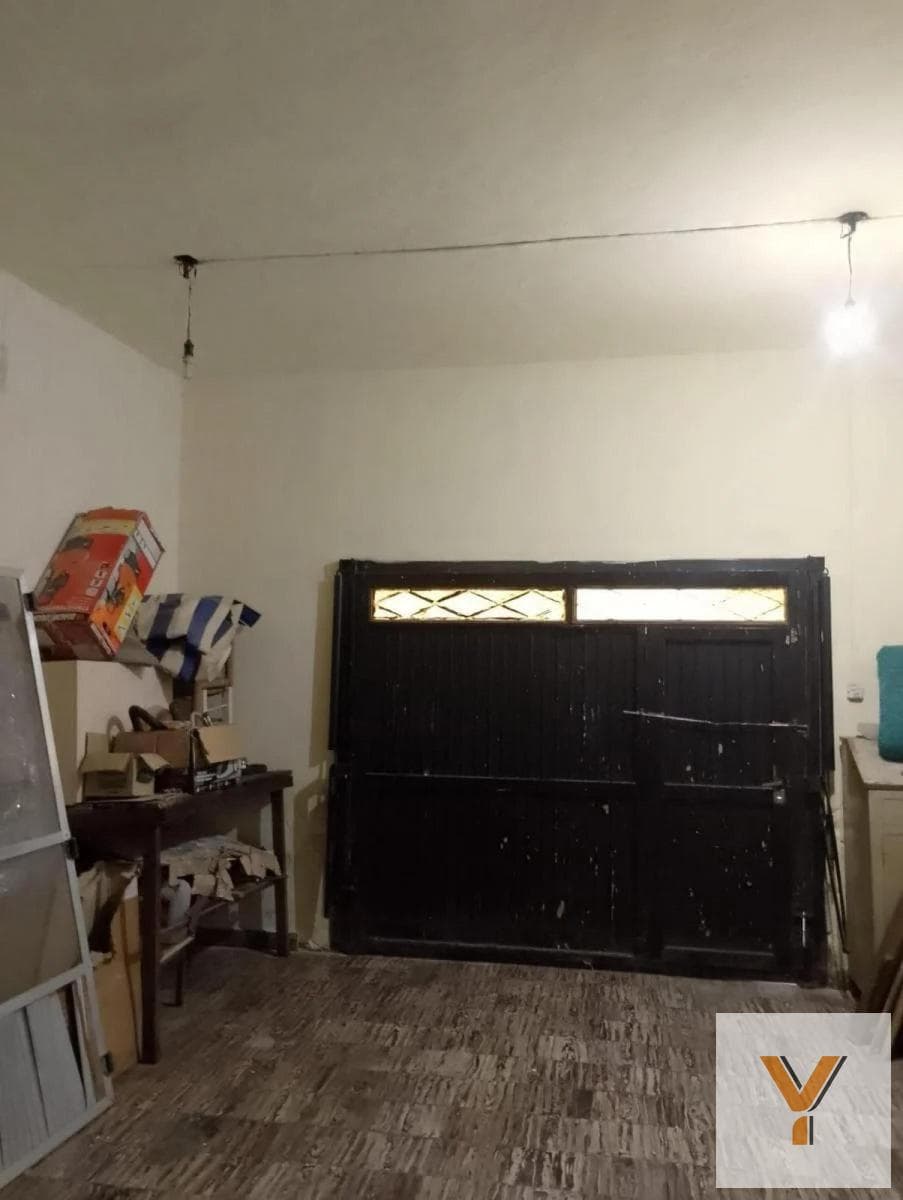 House for Sale - 2 Bedrooms, 1 Bathroom - 230 m - Lomas de Zamora (District)