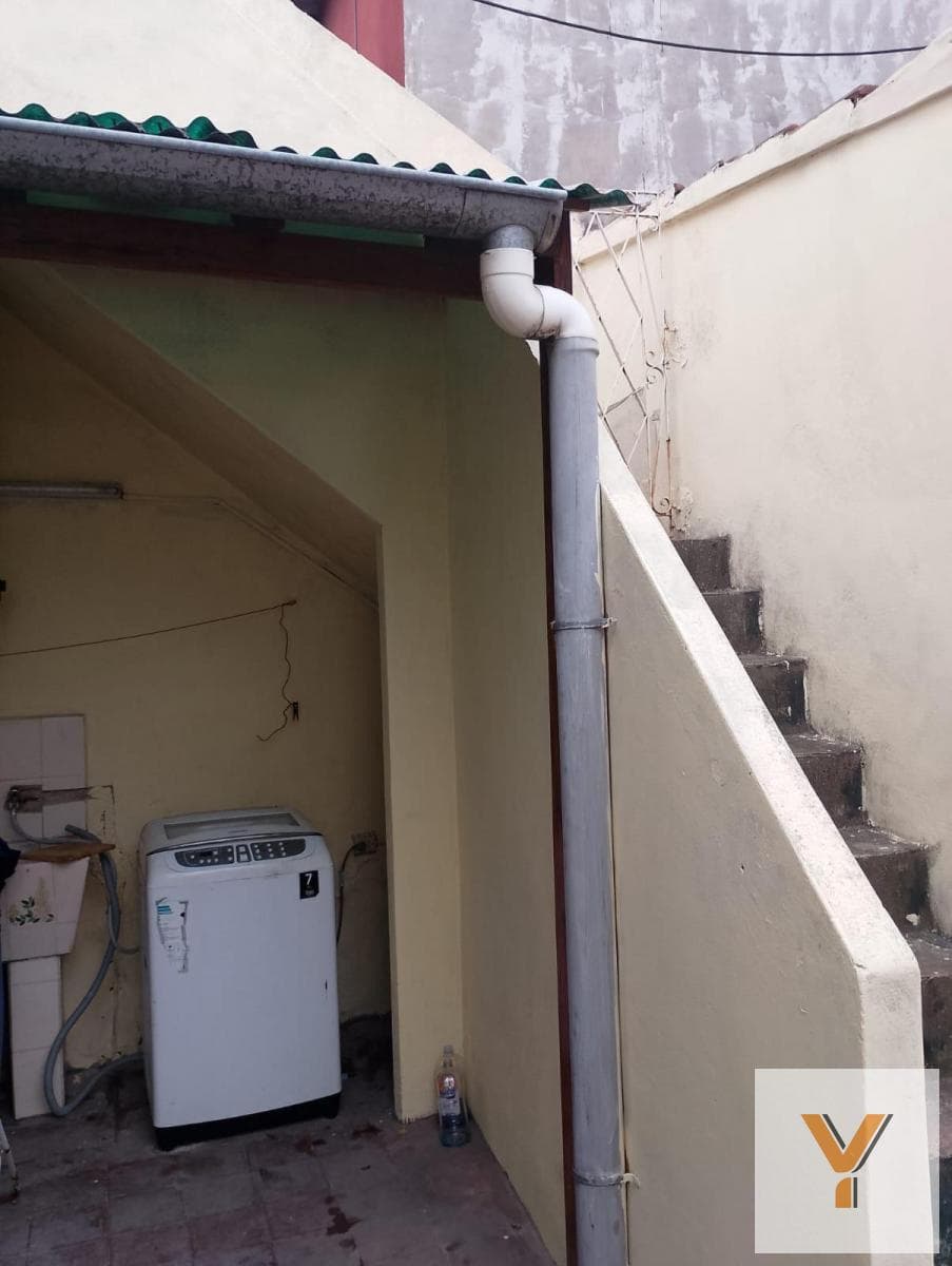 House for Sale - 2 Bedrooms, 1 Bathroom - 230 m - Lomas de Zamora (District)