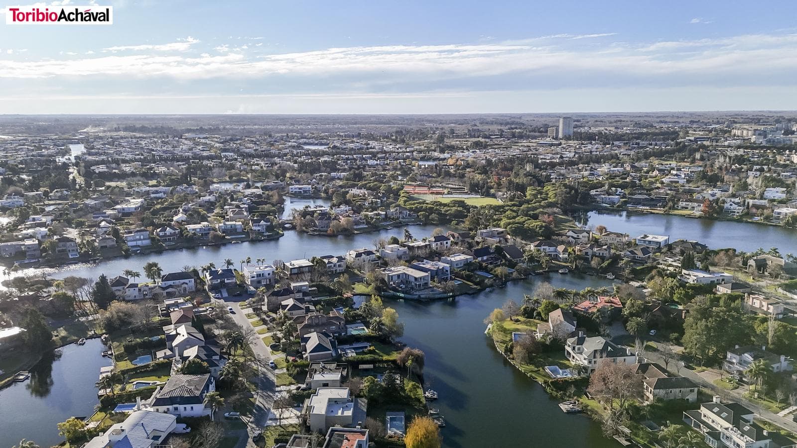 Exclusive premium waterfront home in Los Castores