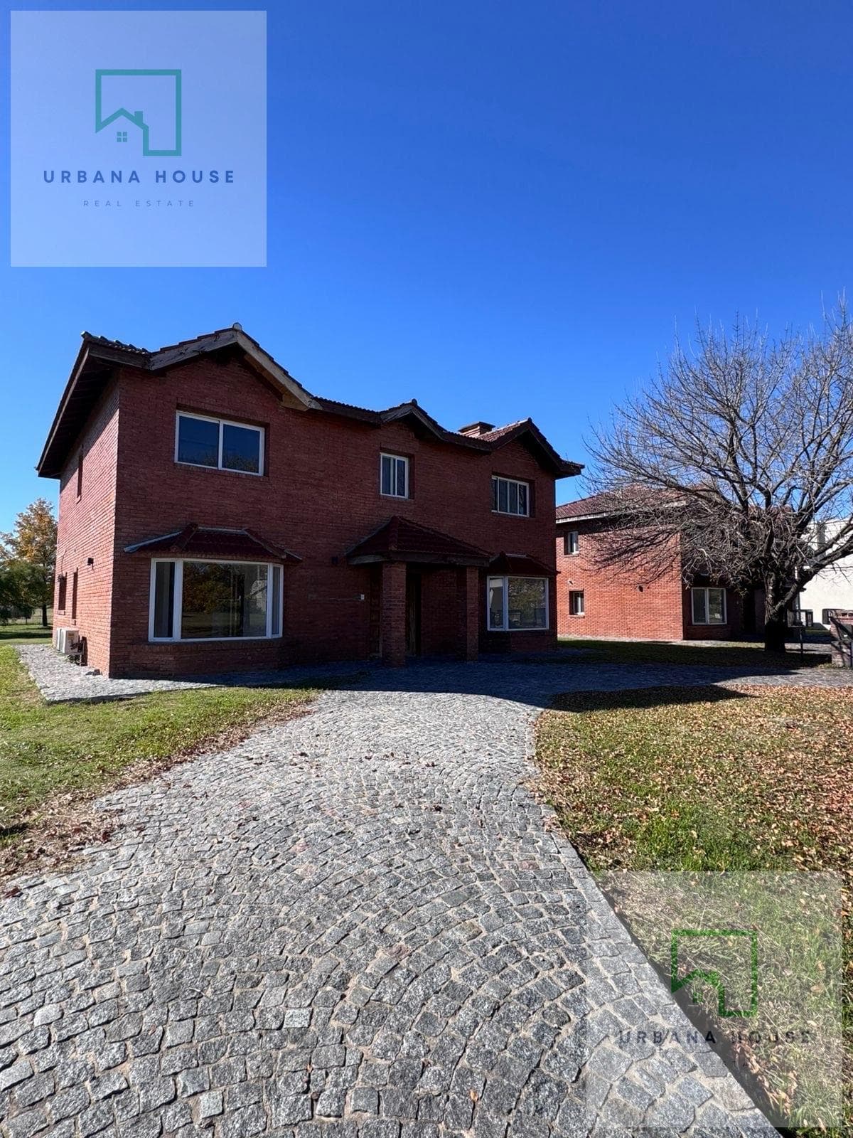 House for Sale in Alcanfores - 40% Financed