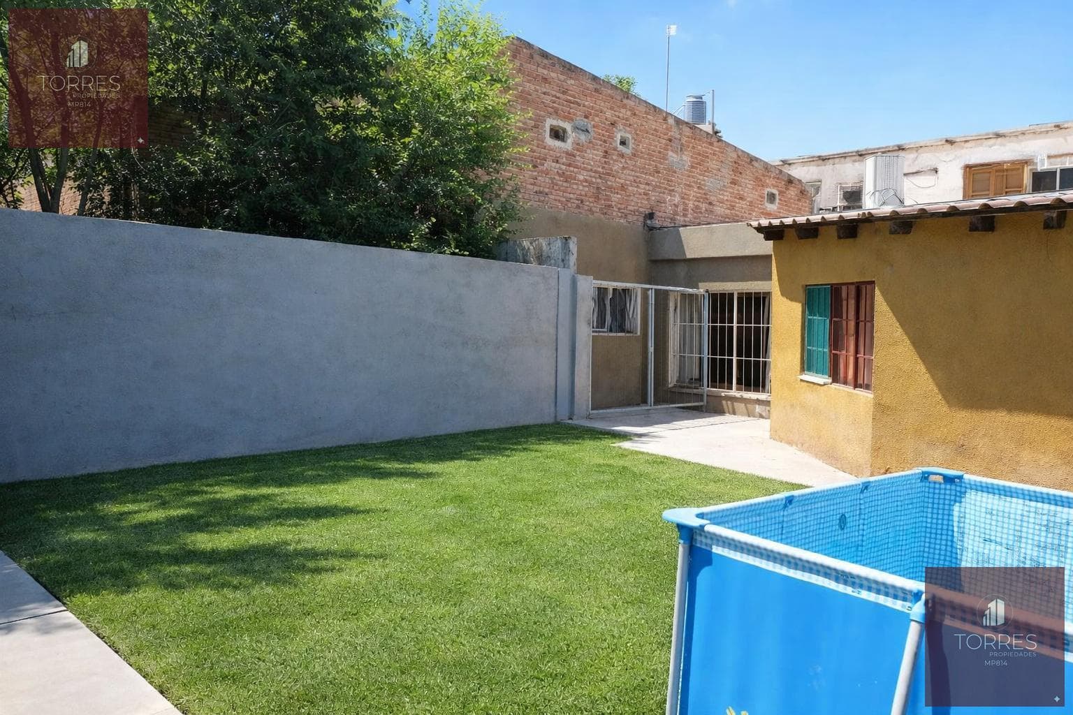 HOUSE PLUS THREE APARTMENTS FOR SALE IN VILLA MERCEDES, SAN LUIS—IDEAL FOR INVESTORS
