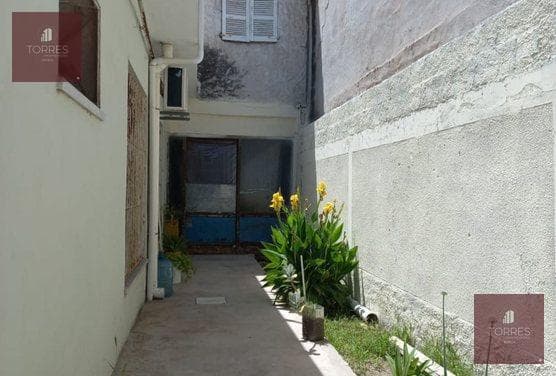 HOUSE PLUS THREE APARTMENTS FOR SALE IN VILLA MERCEDES, SAN LUIS—IDEAL FOR INVESTORS