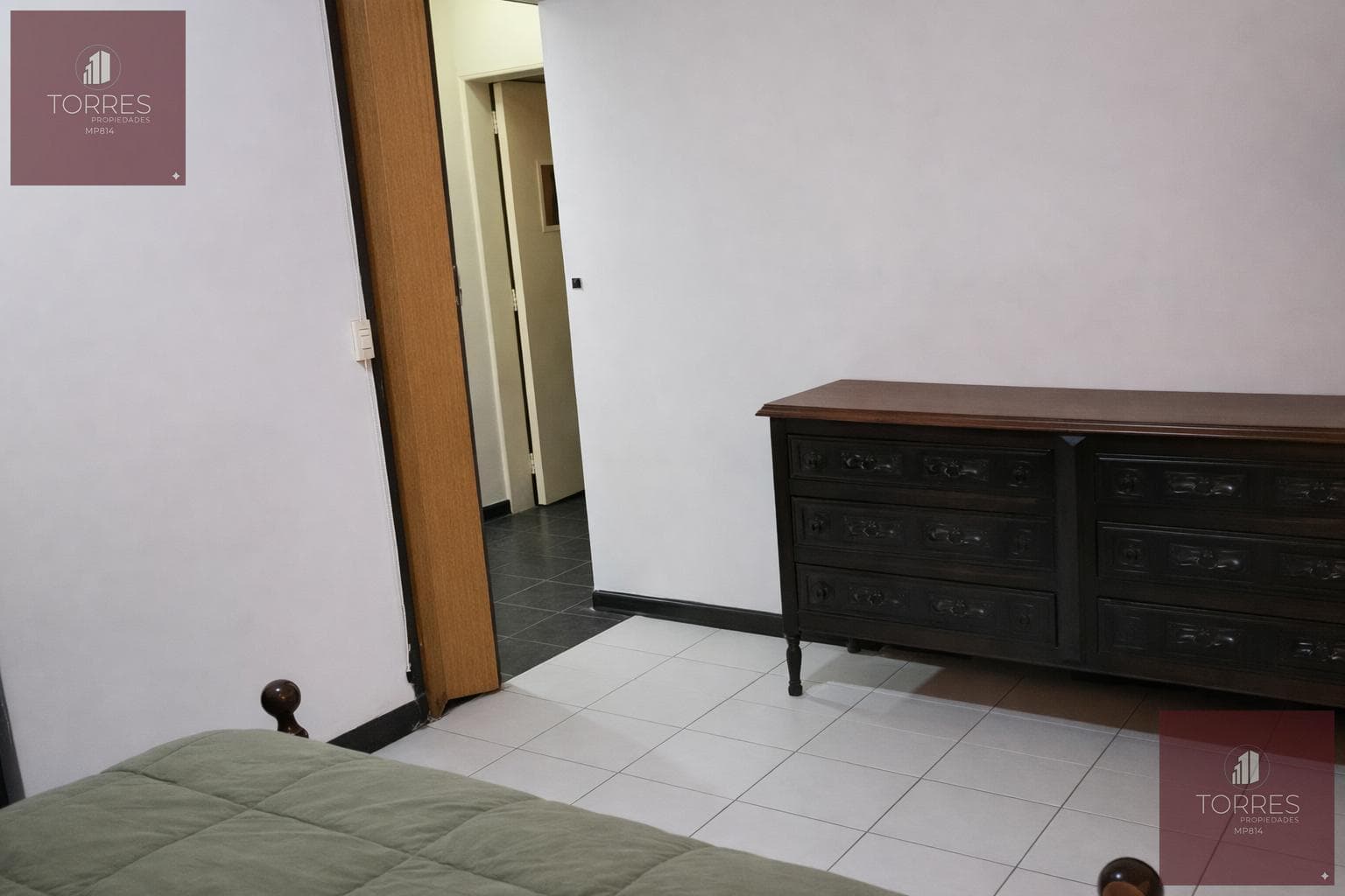 HOUSE PLUS THREE APARTMENTS FOR SALE IN VILLA MERCEDES, SAN LUIS—IDEAL FOR INVESTORS