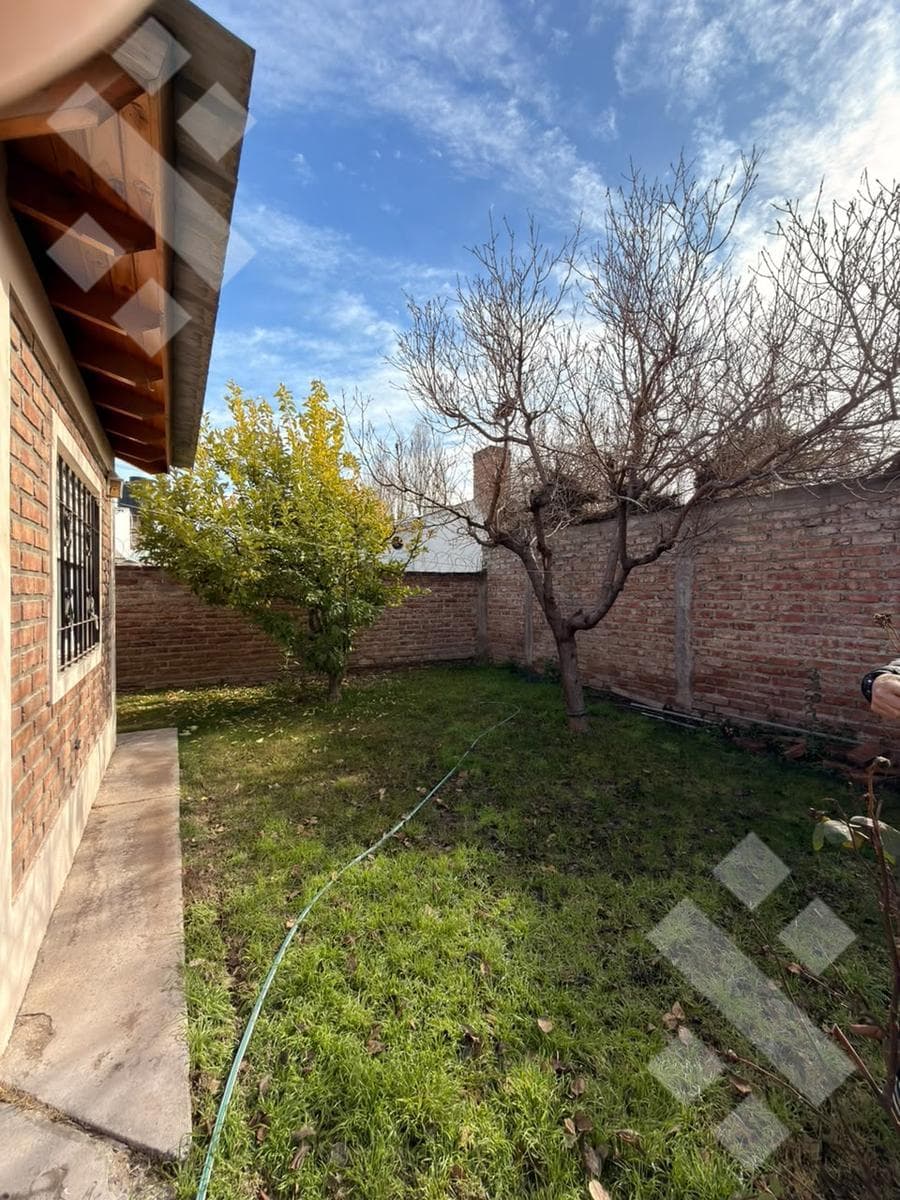 For Sale | 3-Bedroom House | Financing Available | Hunter Neighborhood | Plottier