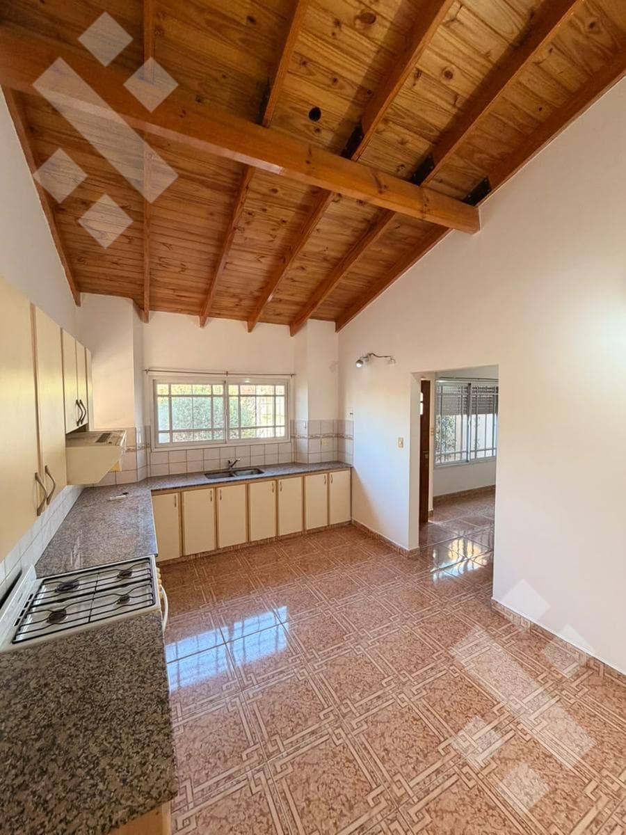For Sale | 3-Bedroom House | Financing Available | Hunter Neighborhood | Plottier