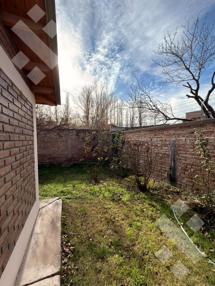 For Sale | 3-Bedroom House | Financing Available | Hunter Neighborhood | Plottier
