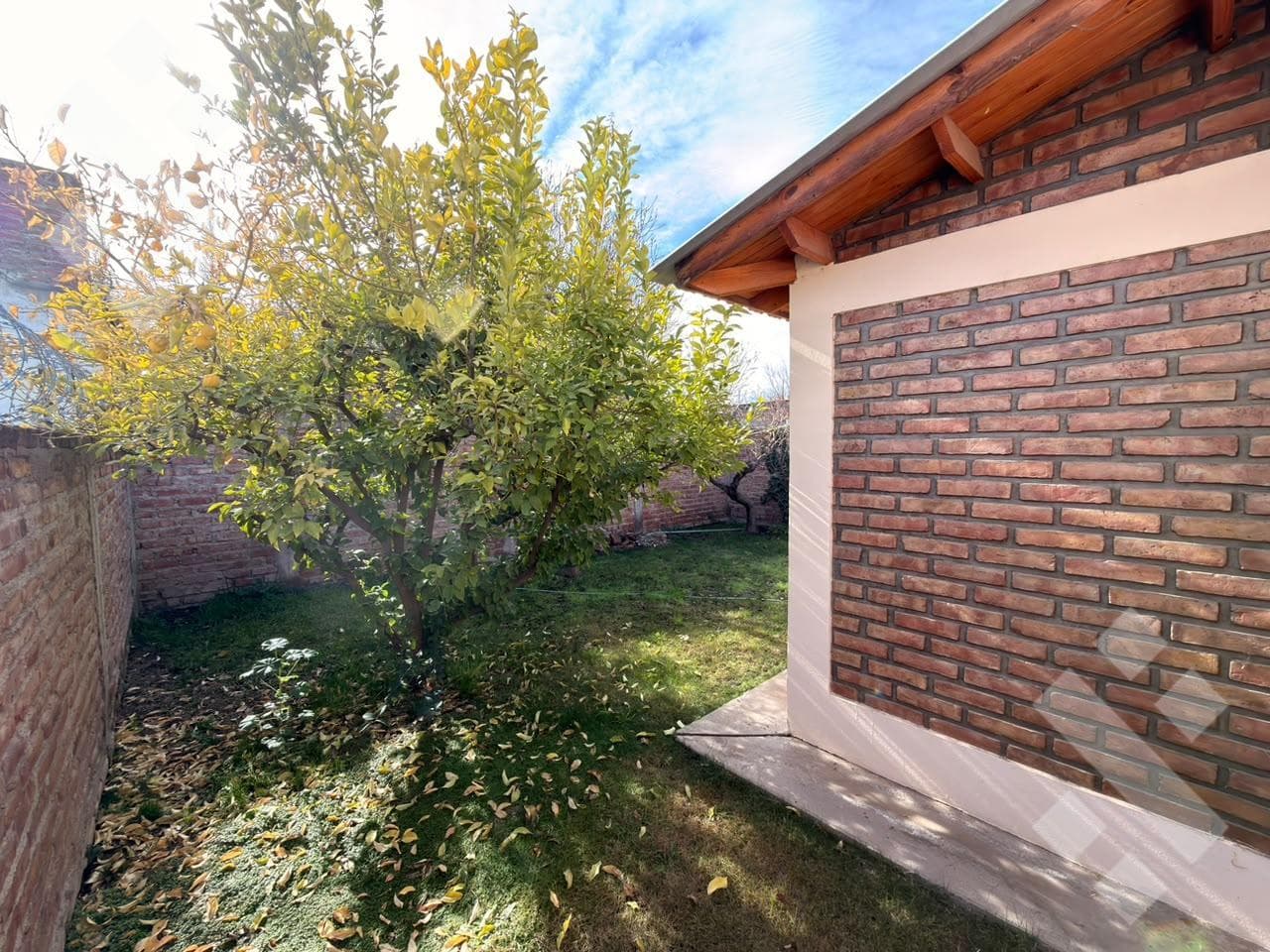 For Sale | 3-Bedroom House | Financing Available | Hunter Neighborhood | Plottier
