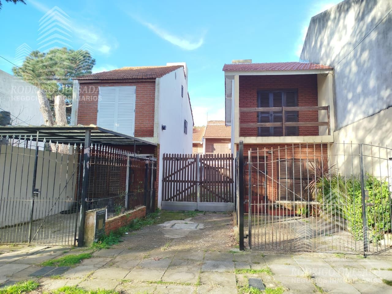 SPACIOUS DUPLEX IN SAN BERNARDO, 4 BLOCKS FROM THE OCEAN